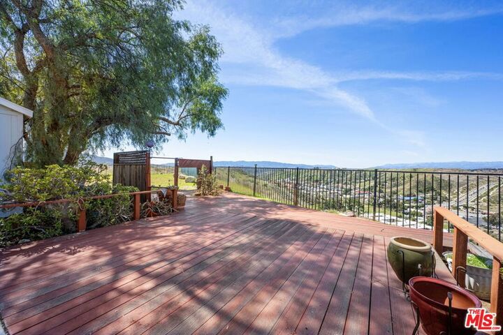 Property Photo:  17366 Sierra Highway  CA 91351 