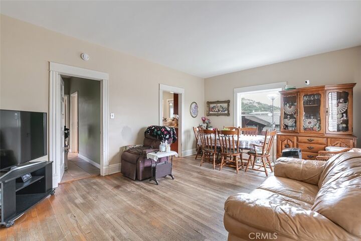 Property Photo:  573 Kendall Avenue  CA 90042 