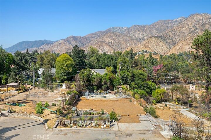 1371 El Corto Drive  Altadena CA 91001 photo