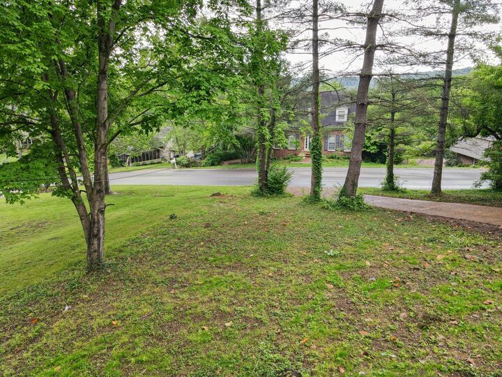 Property Photo: 608 River Ridge Ct TN 37221