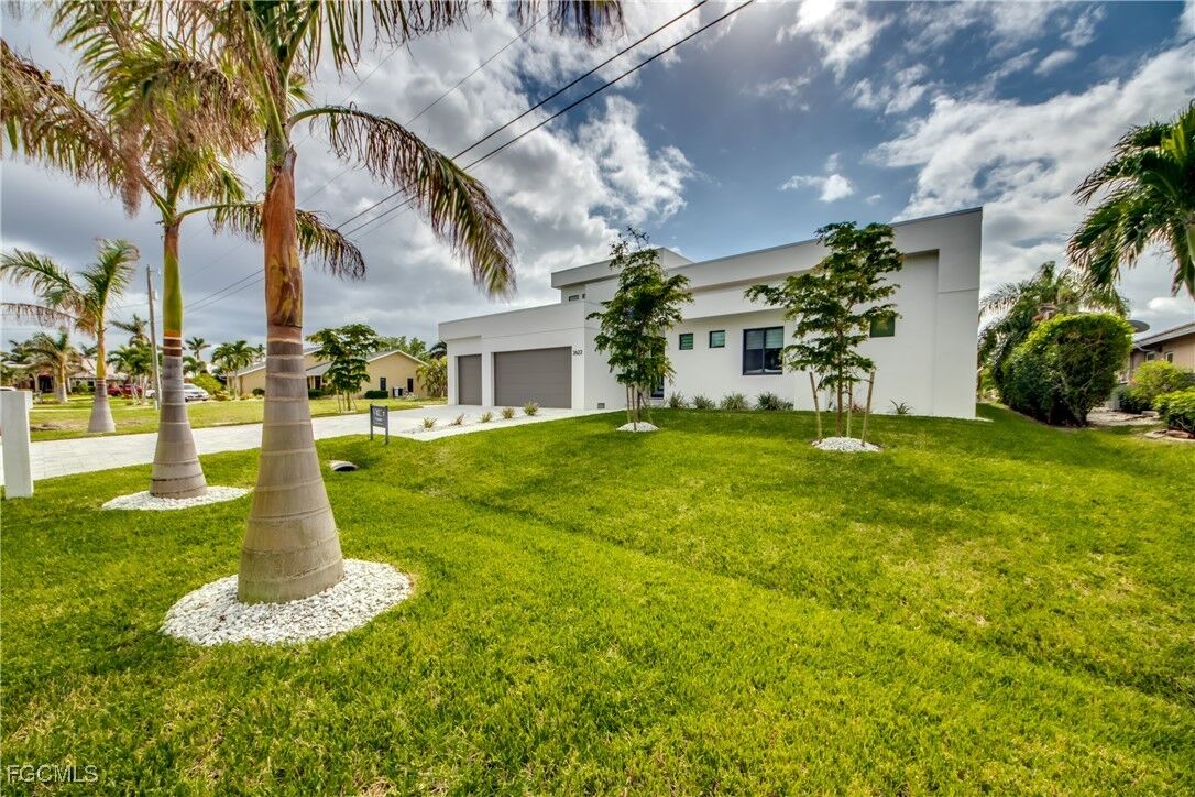 Property Photo: 2622 SW 46th Terrace FL 33914