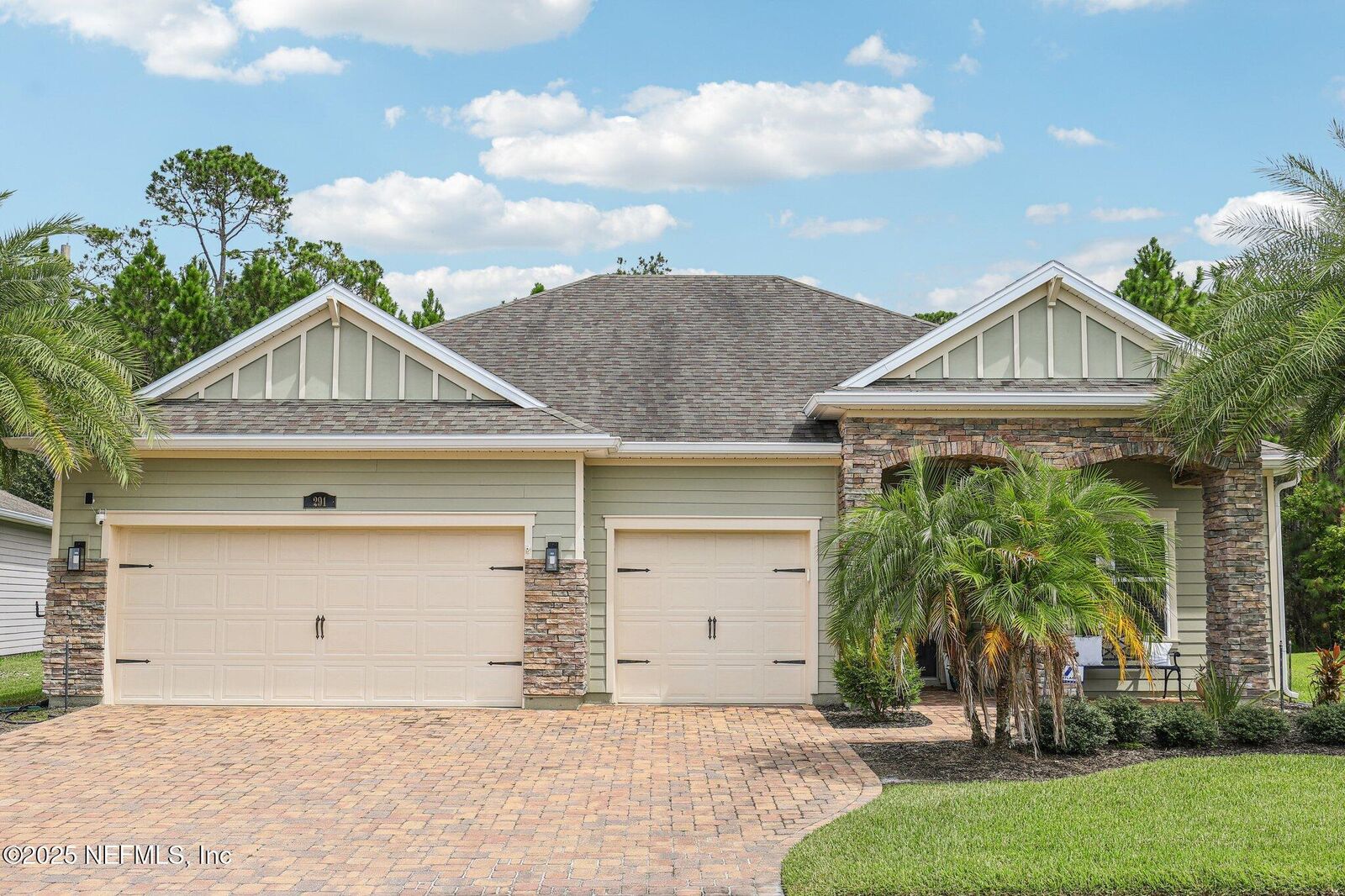 Property Photo: 291 Saint Kitts Loop FL 32092