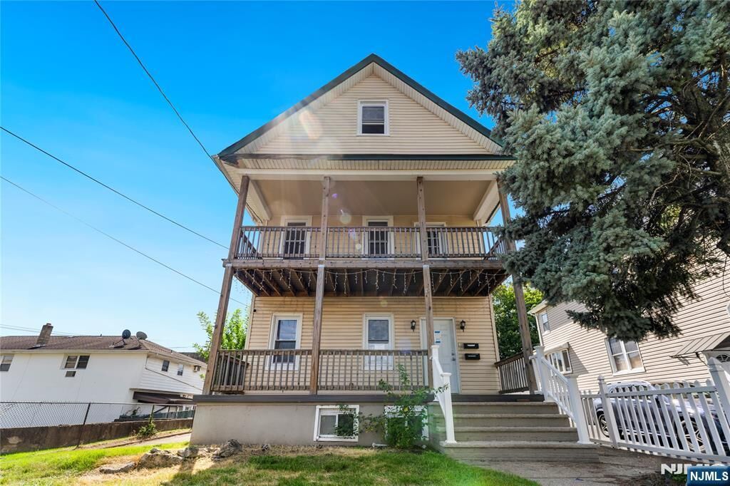 Property Photo:  15 1st Street 1  NJ 07644 