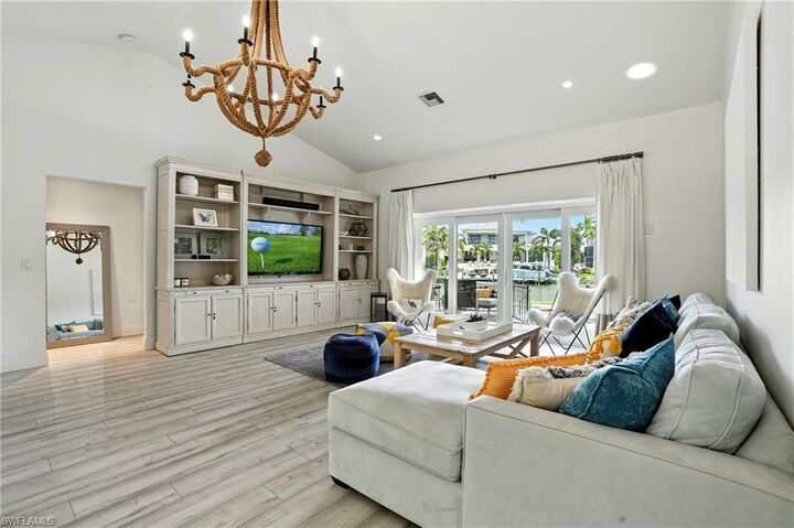 Property Photo:  205 Spring Line Dr  FL 34102 