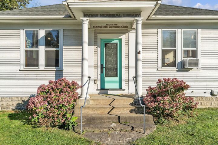 Property Photo:  382 Vt Route 15  VT 05465 