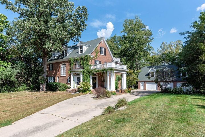 Property Photo:  601 Baker Avenue  MN 56001 