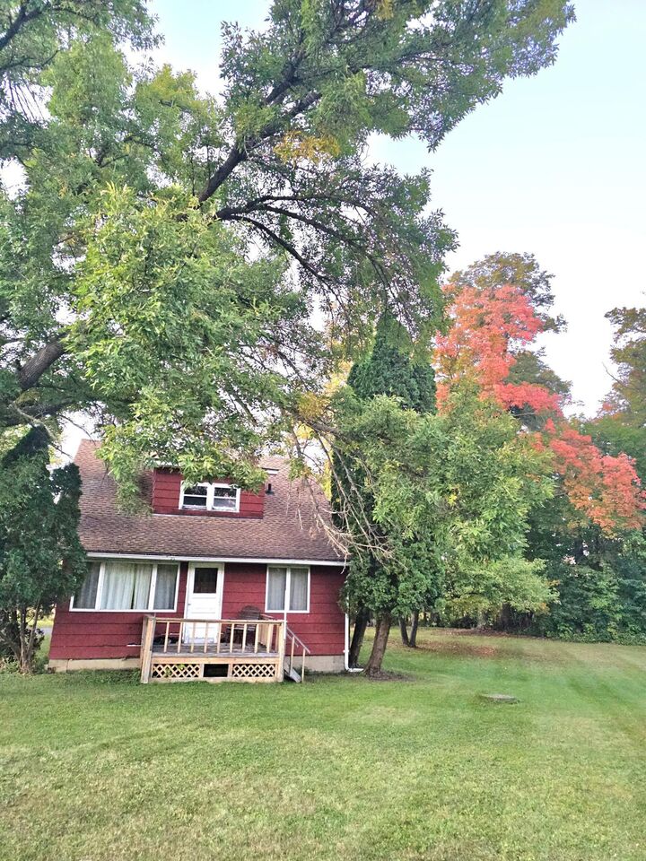 Property Photo:  920 E Evergreen Street  MN 56342 