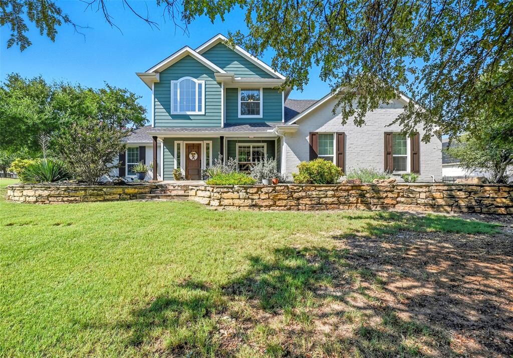 Property Photo: 4020 Skinner Road TX 76065