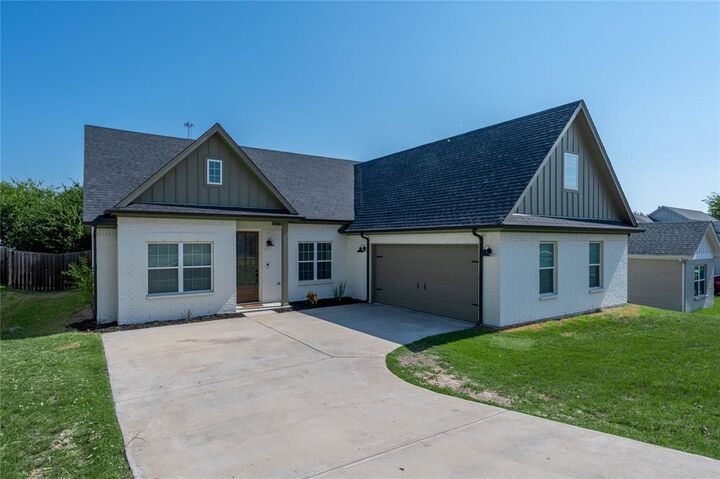 321 Hillcroft Road  Fort Worth TX 76108 photo