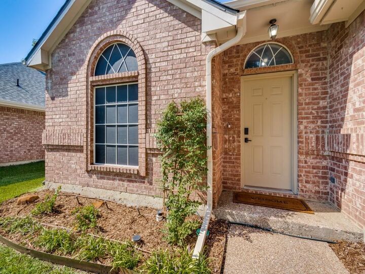 Property Photo: 1121 Prospect Drive TX 75028