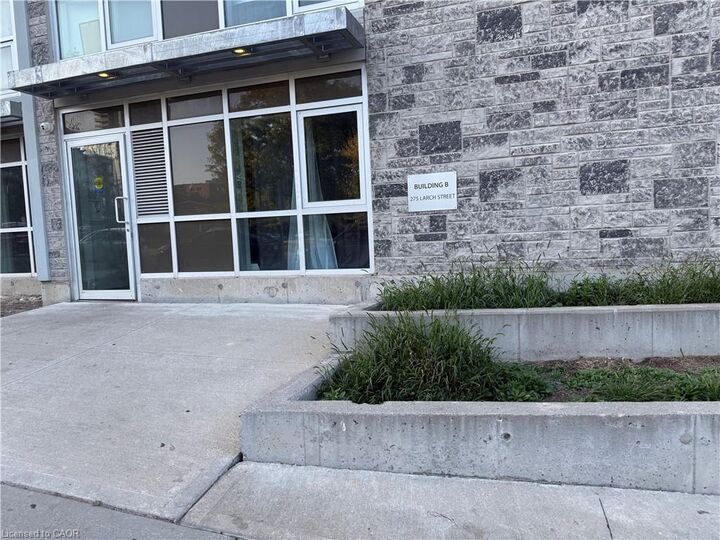 Photo de la propriété:  275 Larch Street B506  ON N2L 3R2 