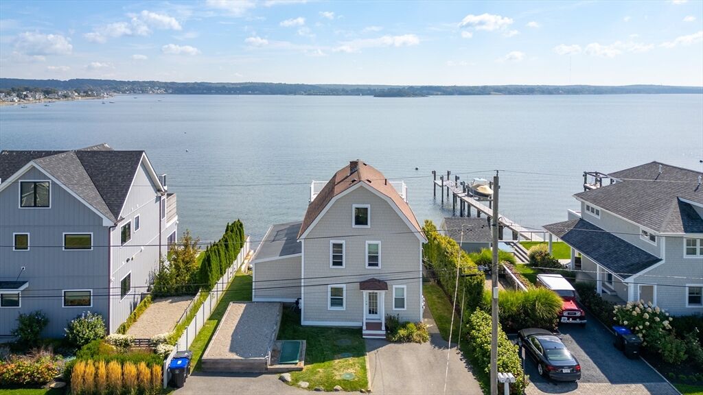 Property Photo: 38 Aquidneck Ave RI 02871