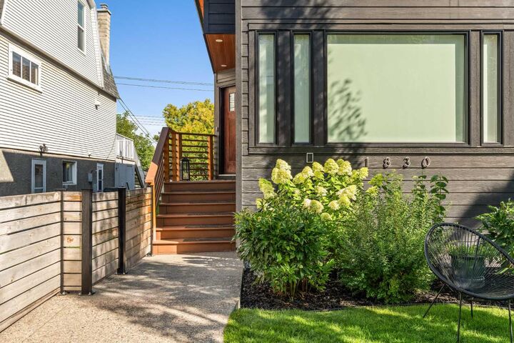 Property Photo:  1830 28 Avenue SW  AB T2T 1J8 