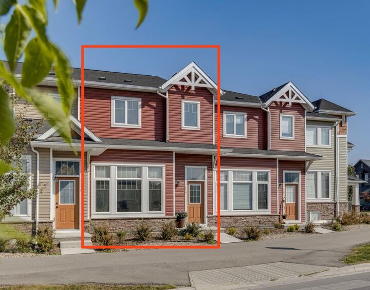 174 Chinook Gate Boulevard SW  Airdrie AB T4B 5J1 photo