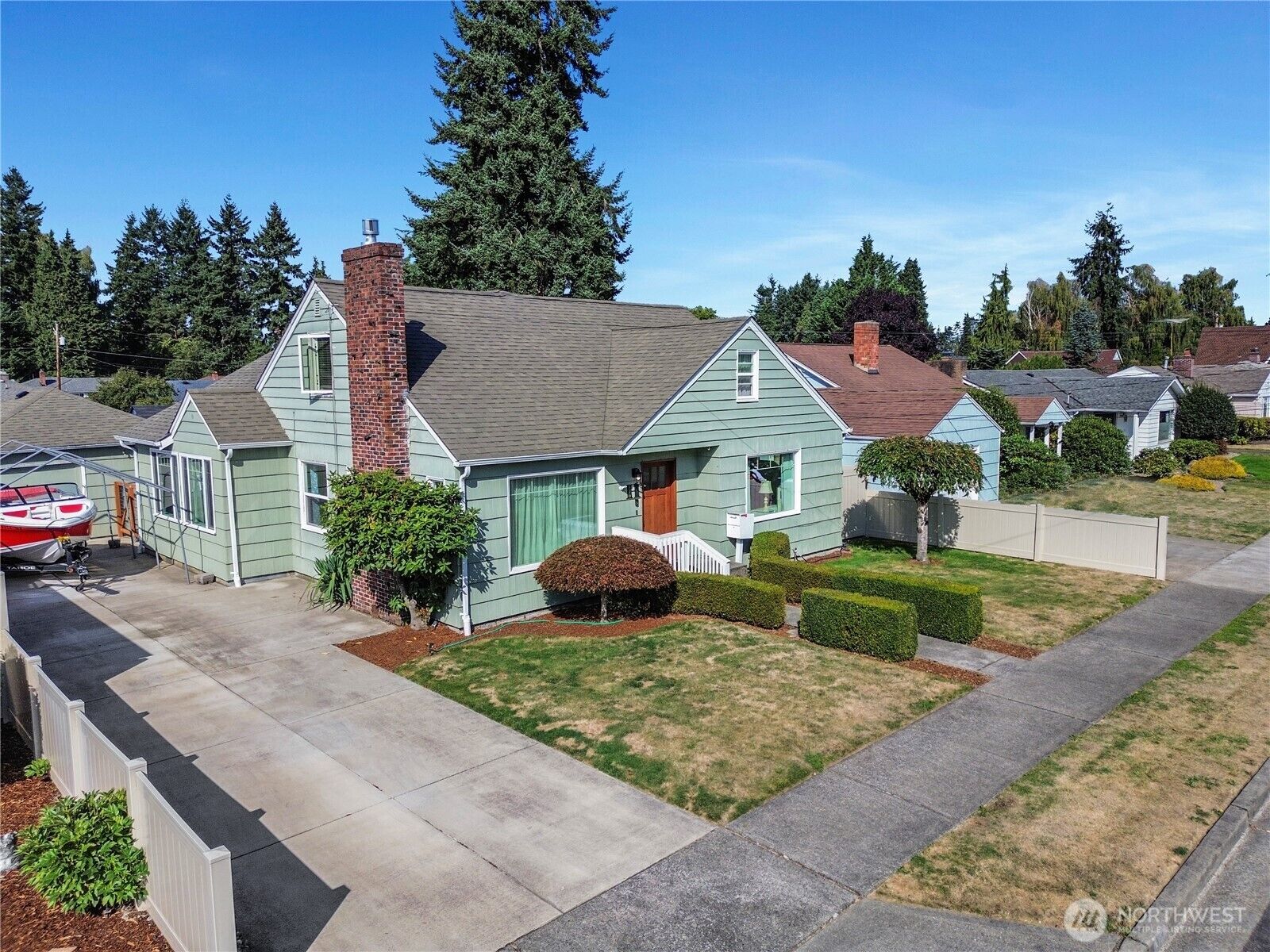 Property Photo: 310 18th Street NW WA 98371