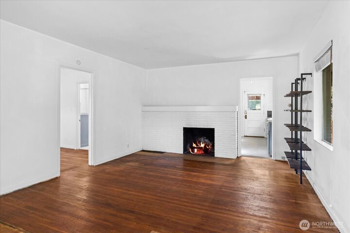 5608  7th Avenue NW  Seattle WA 98107 photo
