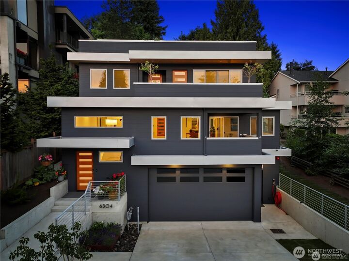 Property Photo:  6304  Lakeview Drive  WA 98033 