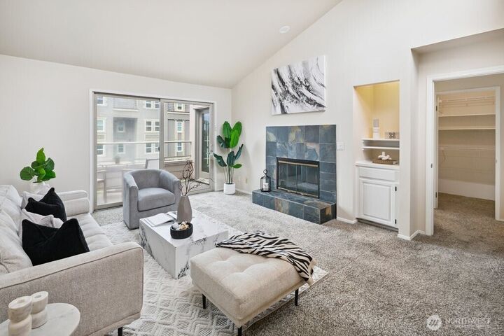 Property Photo:  522 W Mercer Place 403  WA 98119 