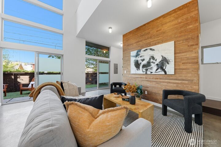 Property Photo:  3654  Courtland Place S  WA 98144 