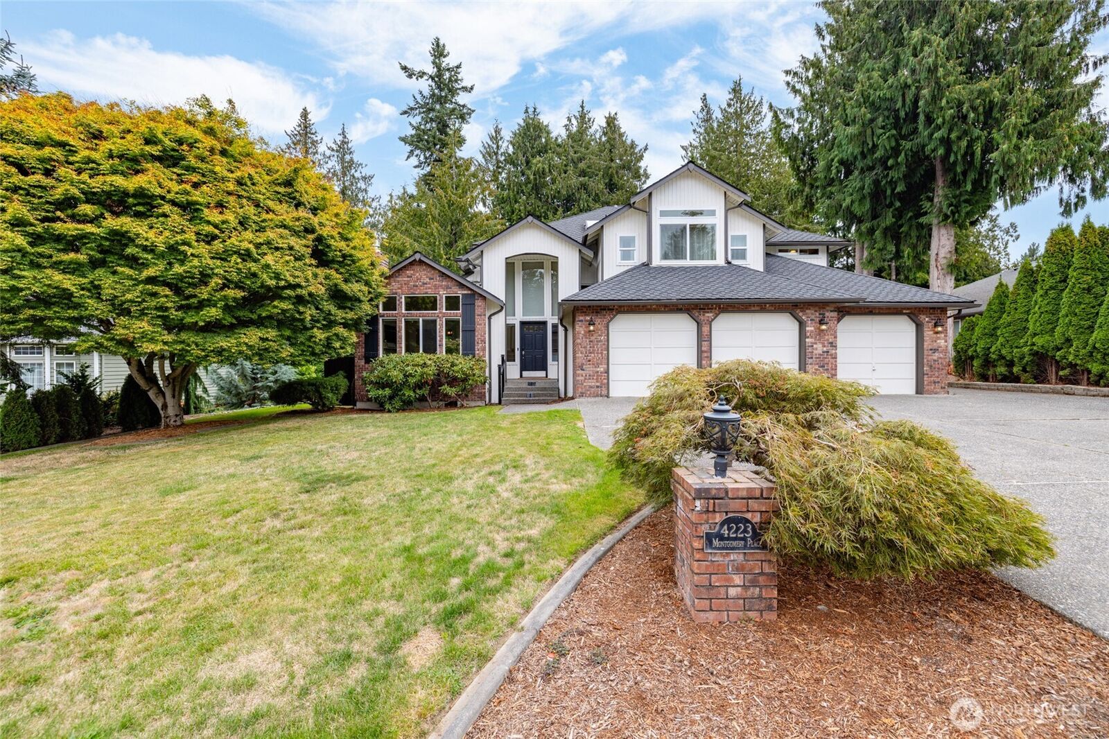 Property Photo:  4223  Montgomery Place  WA 98274 