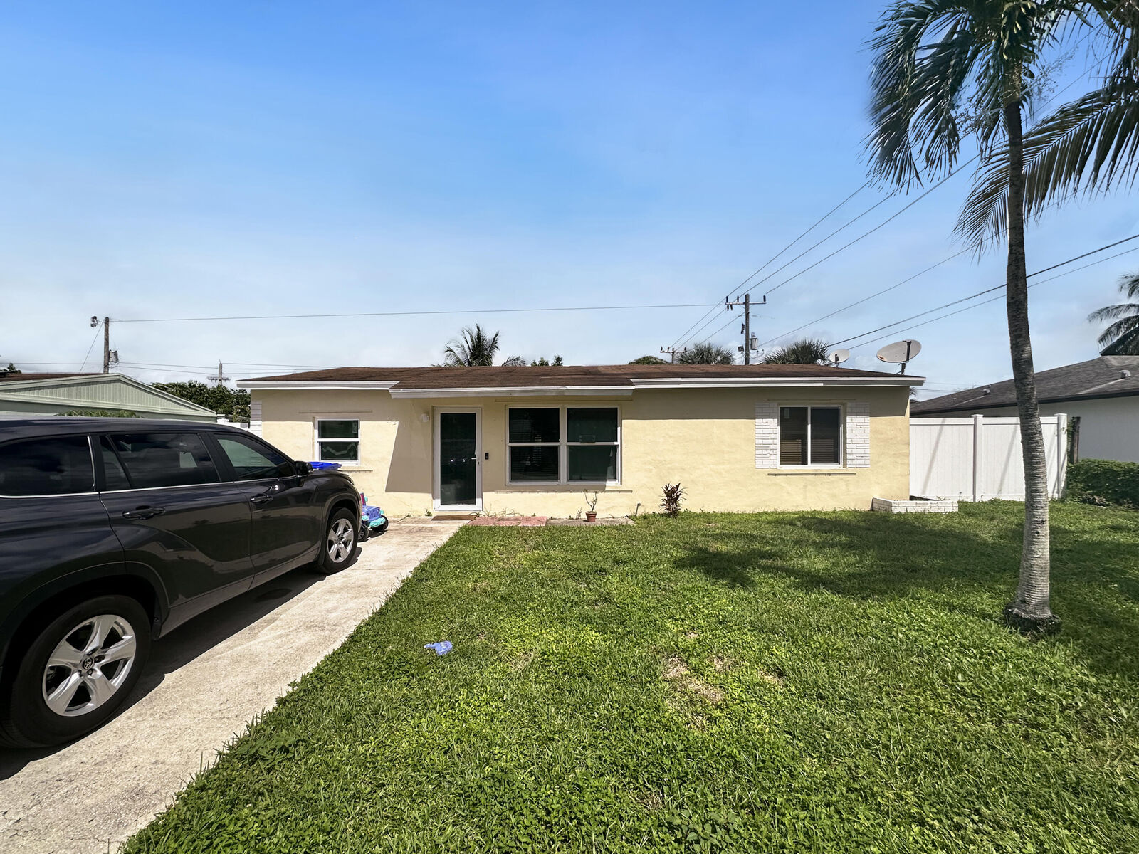 Property Photo: 6231 SW 15th Court FL 33068
