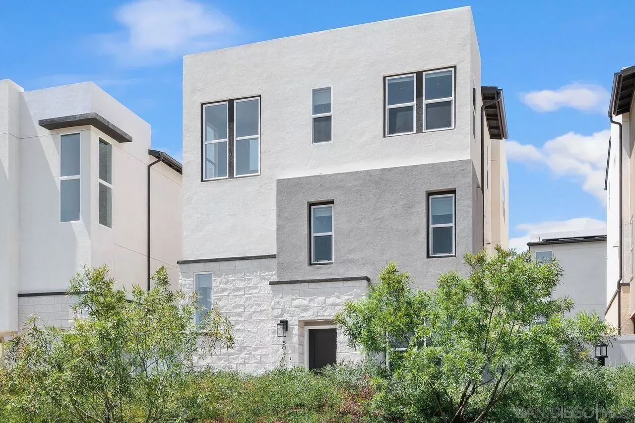 Property Photo:  8021 Rubicon  CA 92126 