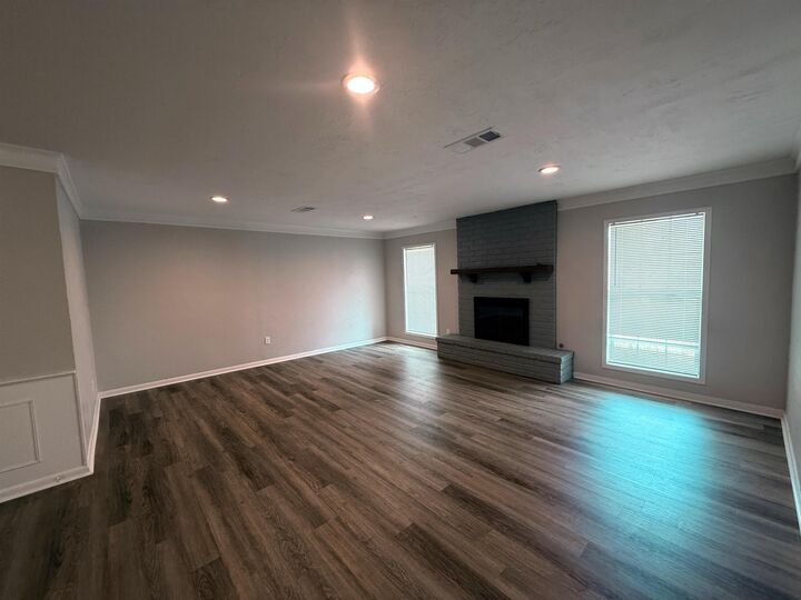 Property Photo: 6730 Greenwood TX 77706