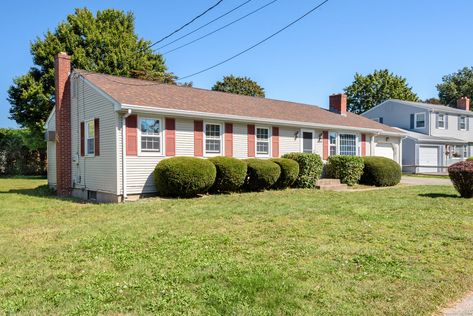 Property Photo:  500 Forest Street  CT 06118 