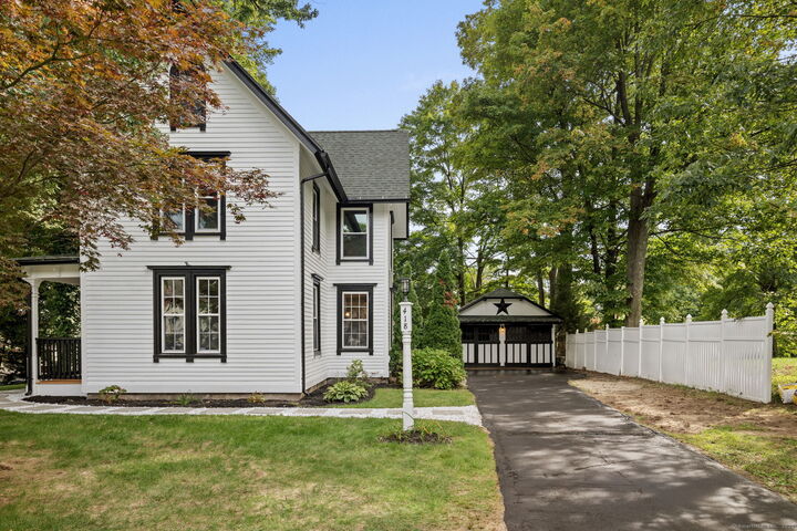 Property Photo:  418 Washington Street  CT 06010