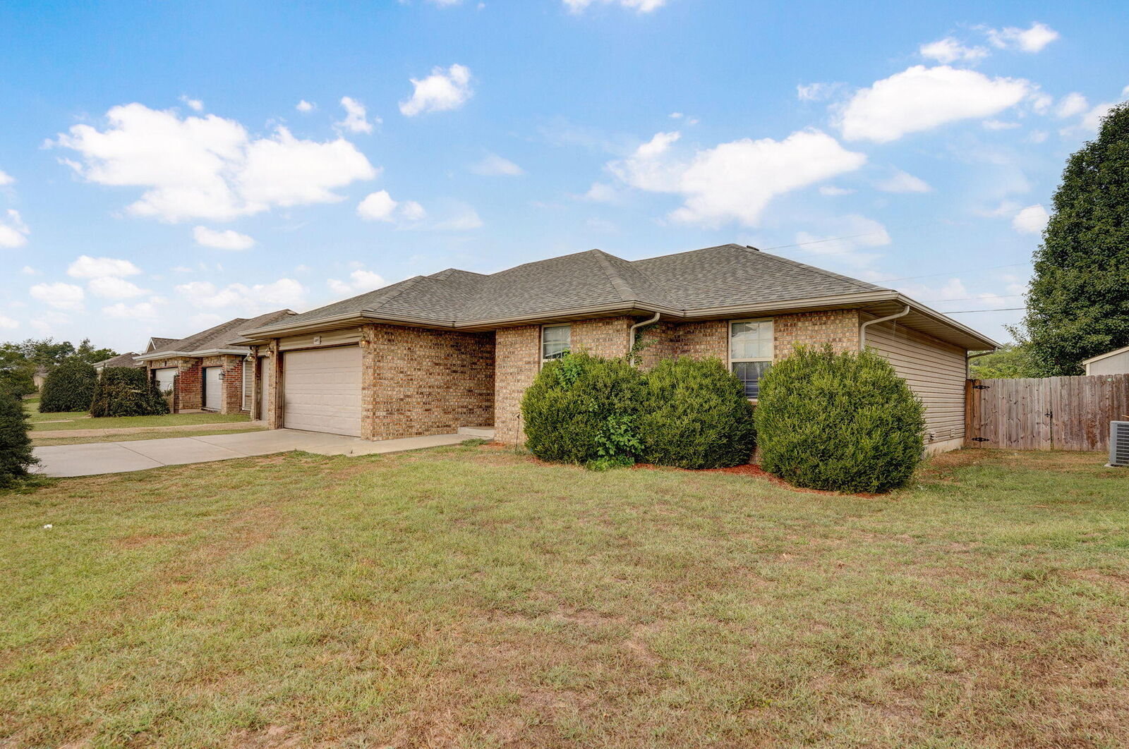 Property Photo: 4409 W Nicholas Street MO 65802