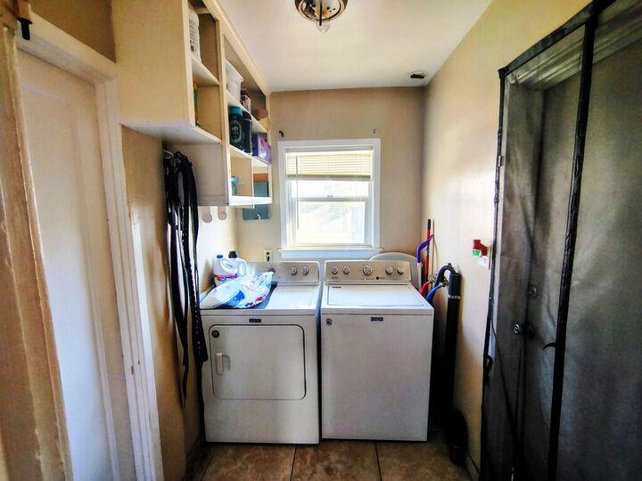 Property Photo:  1421 W Oak Avenue  CA 93291 