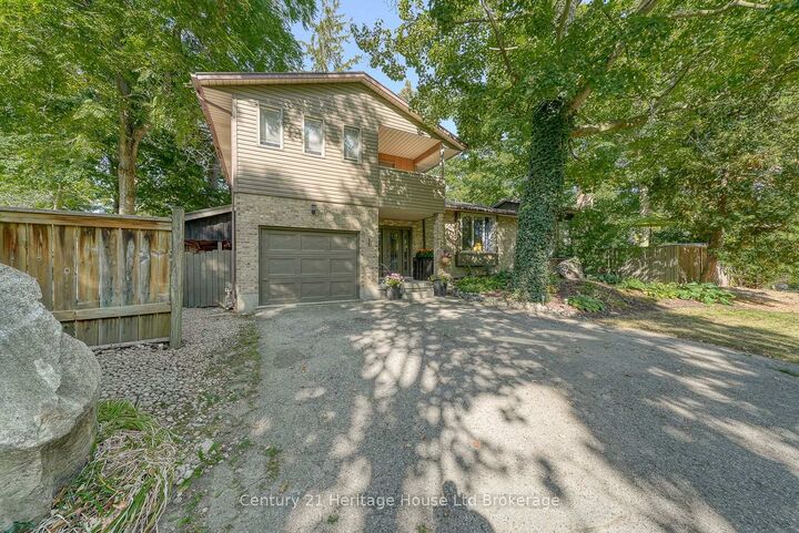 Property Photo:  248 Vansittart Avenue  ON N4S 6G2 