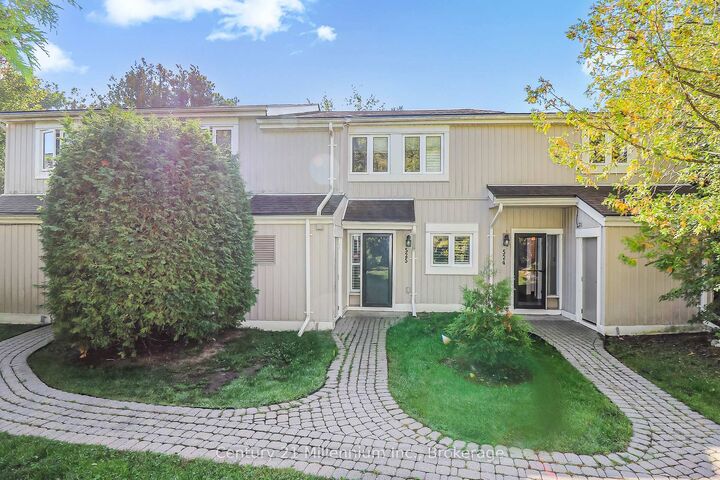 Property Photo: 524 Oxbow Crescent ON L9Y 5B4