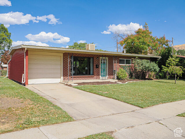 Property Photo: 1366 W Dupont Ave N UT 84116