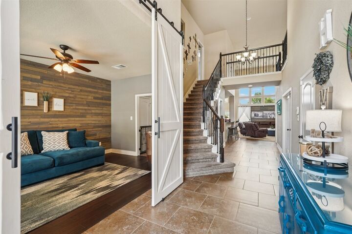 2140 Pioneer Pass  Seguin TX 78155 photo