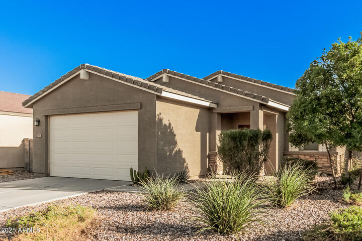Property Photo:  399 W Pelipa Drive  AZ 85140 