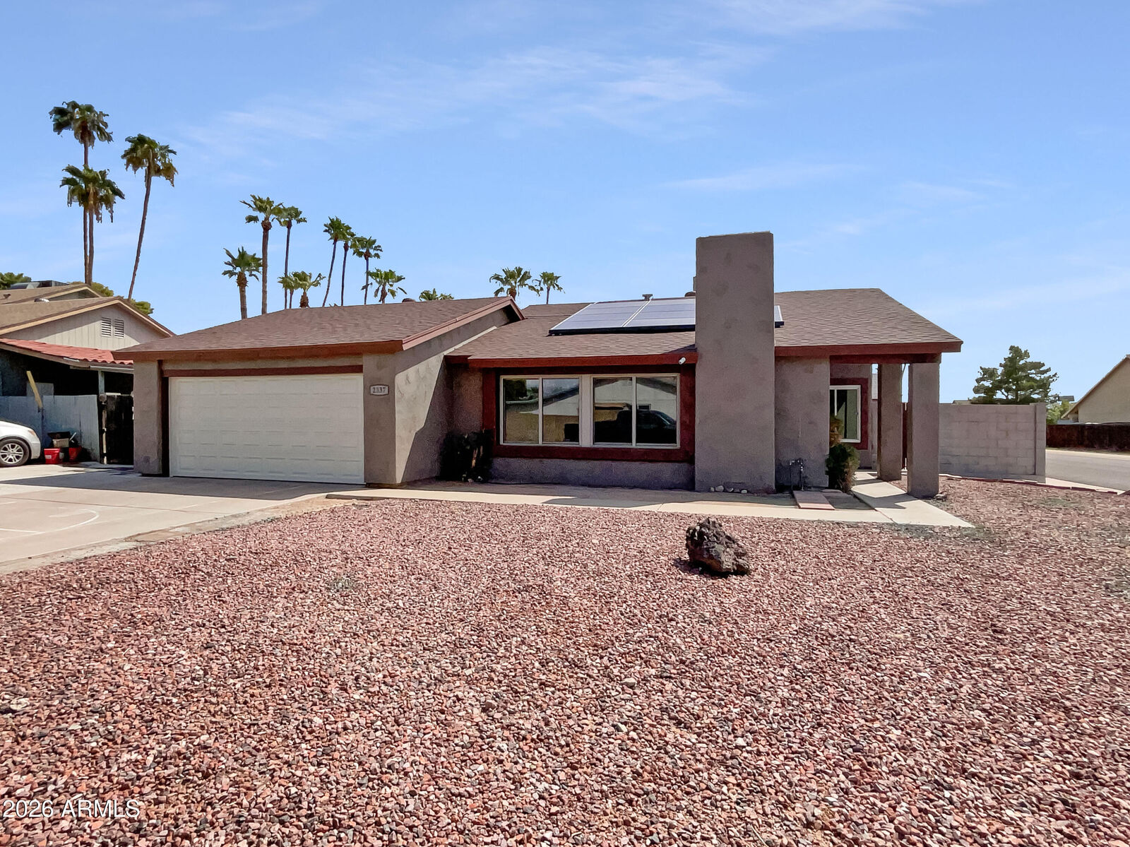 Property Photo: 2337 W Tierra Buena Lane AZ 85023