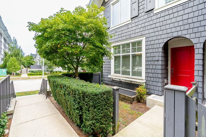 Property Photo: 13636 81A Avenue 1 BC V3W 1H9