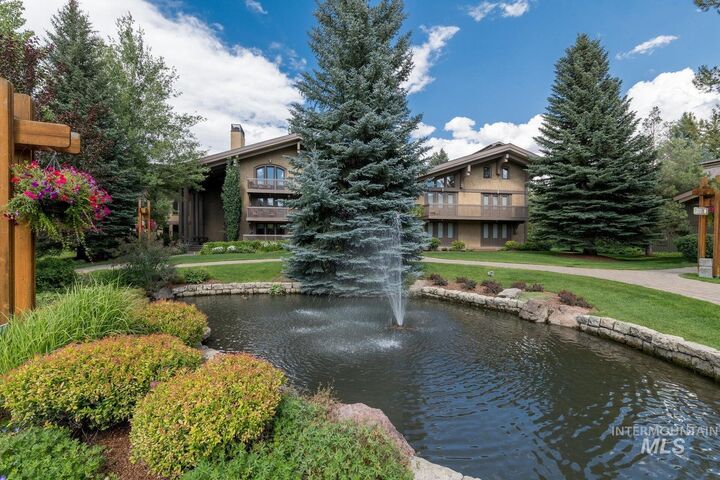 Property Photo: 846 Lodge Ii Apartments Drive ID 83353
