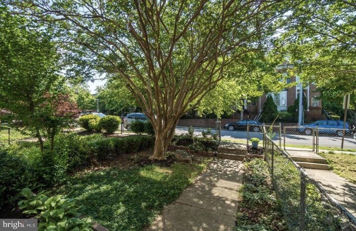 Property Photo:  507 S Fayette Street  VA 22314 