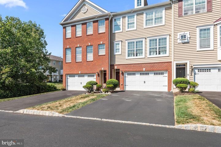 Property Photo: 18 Rosy Ridge Court PA 18969