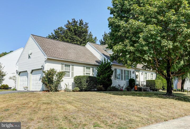 419 Clemens Drive  Dillsburg PA 17019 photo