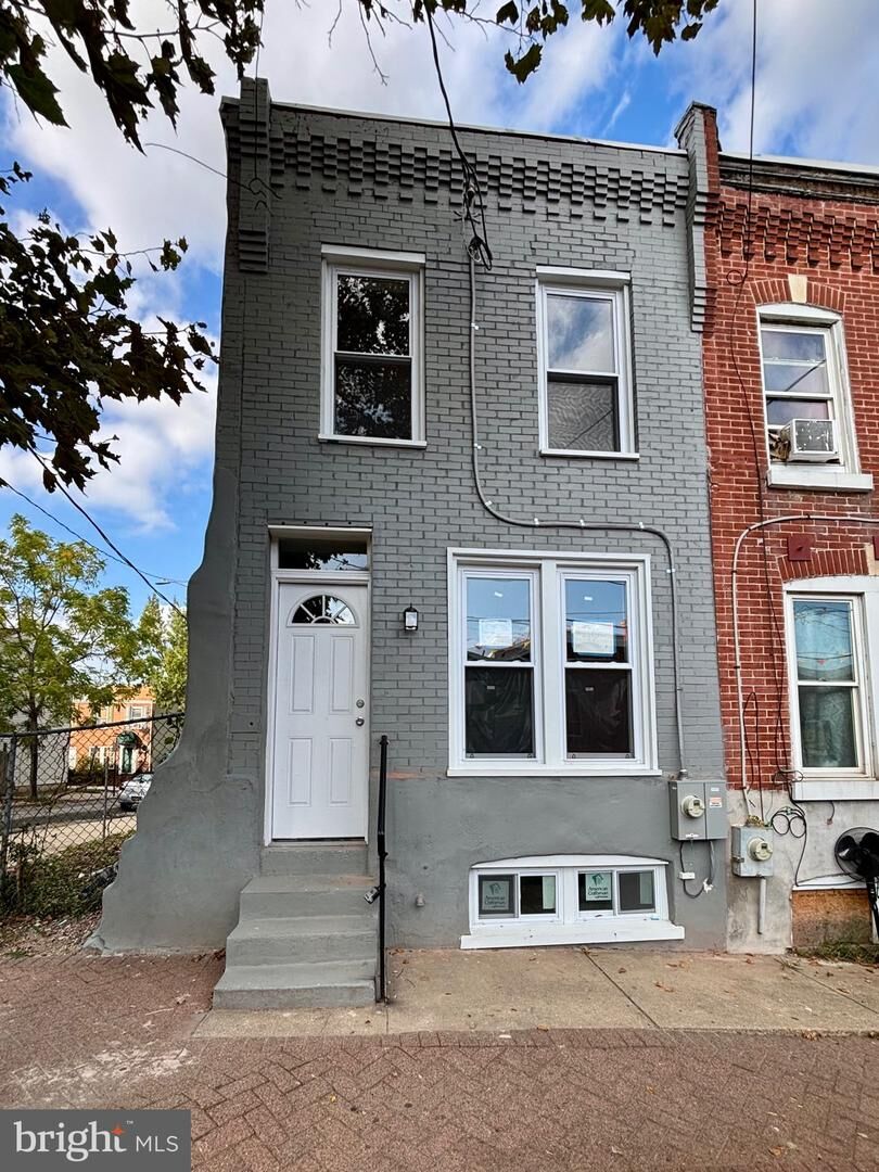 Property Photo:  315 E 13th Street  DE 19801 