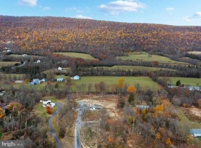 Property Photo:  6641 Parkway E  PA 17112 