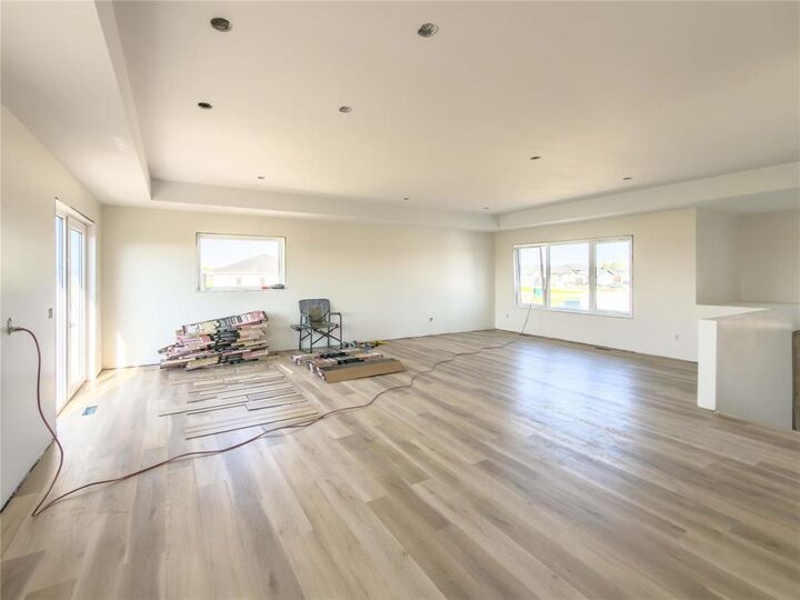 Property Photo:  27 Bentley Bay  MB R5G 2Y4 