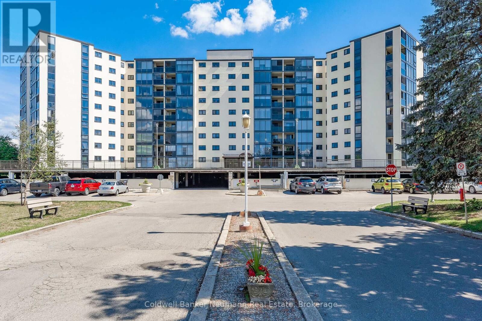 Photo de la propriété:  19 East Woodlawn Road East 303  ON N1H 7B1