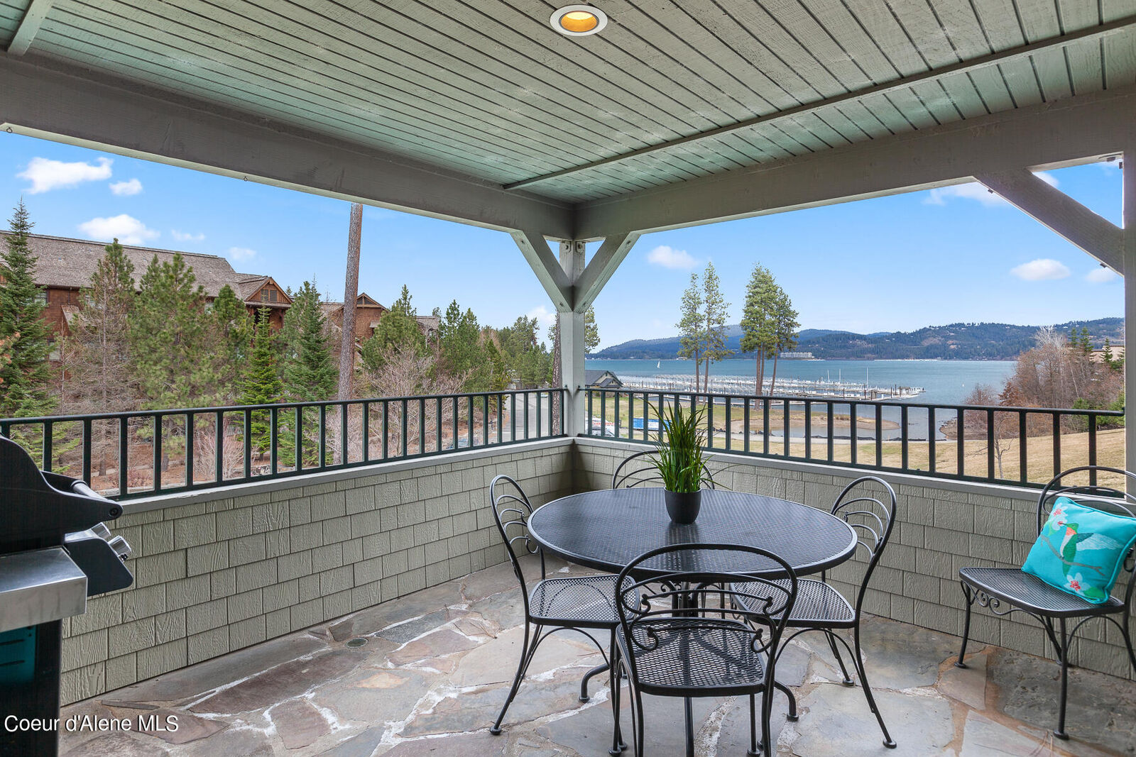 Property Photo:  4732 S Arrow Point Dr #101  ID 83833 