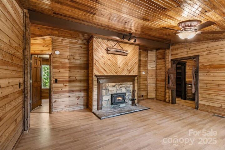 Property Photo:  1050 Wyatt Town Road  NC 28714