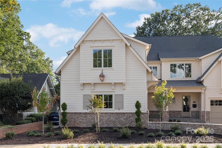Property Photo:  2014 Greenway Avenue  NC 28204 