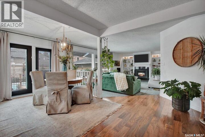 Property Photo:  310 Willow Street  SK S7J 0C6 